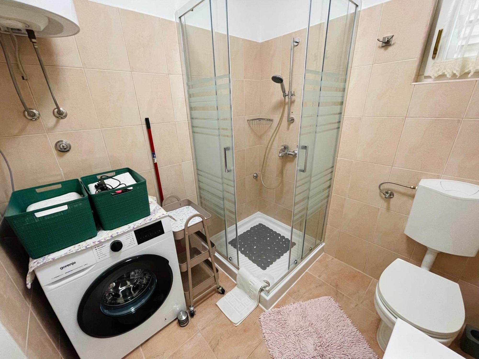 Apartment Green 29 로비니 외부 사진